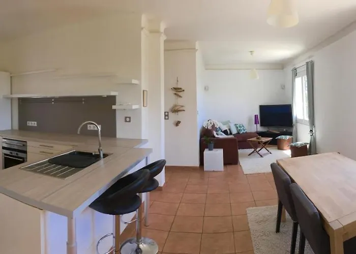 Bed,kitchen&swimming Pool Esterel 2*