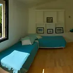 Bed,kitchen And Swimming Pool Esterel לינה וארוחת בוקר
