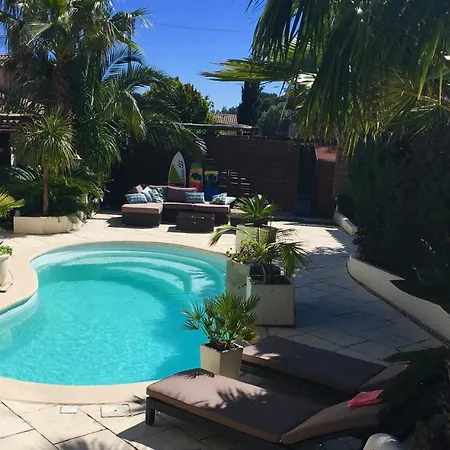 Bed,kitchen And Swimming Pool Esterel ベッド・アンド・ブレックファスト