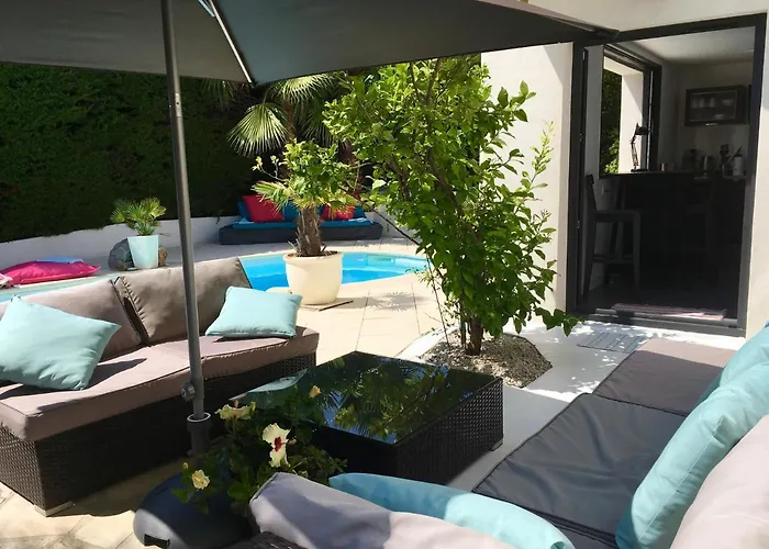 Oda ve Kahvaltı Bed,kitchen And Swimming Pool Esterel 2*