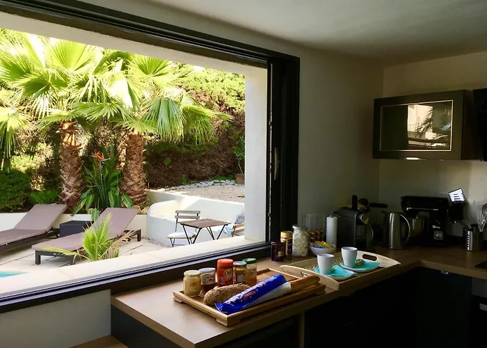 Oda ve Kahvaltı Bed,kitchen And Swimming Pool Esterel